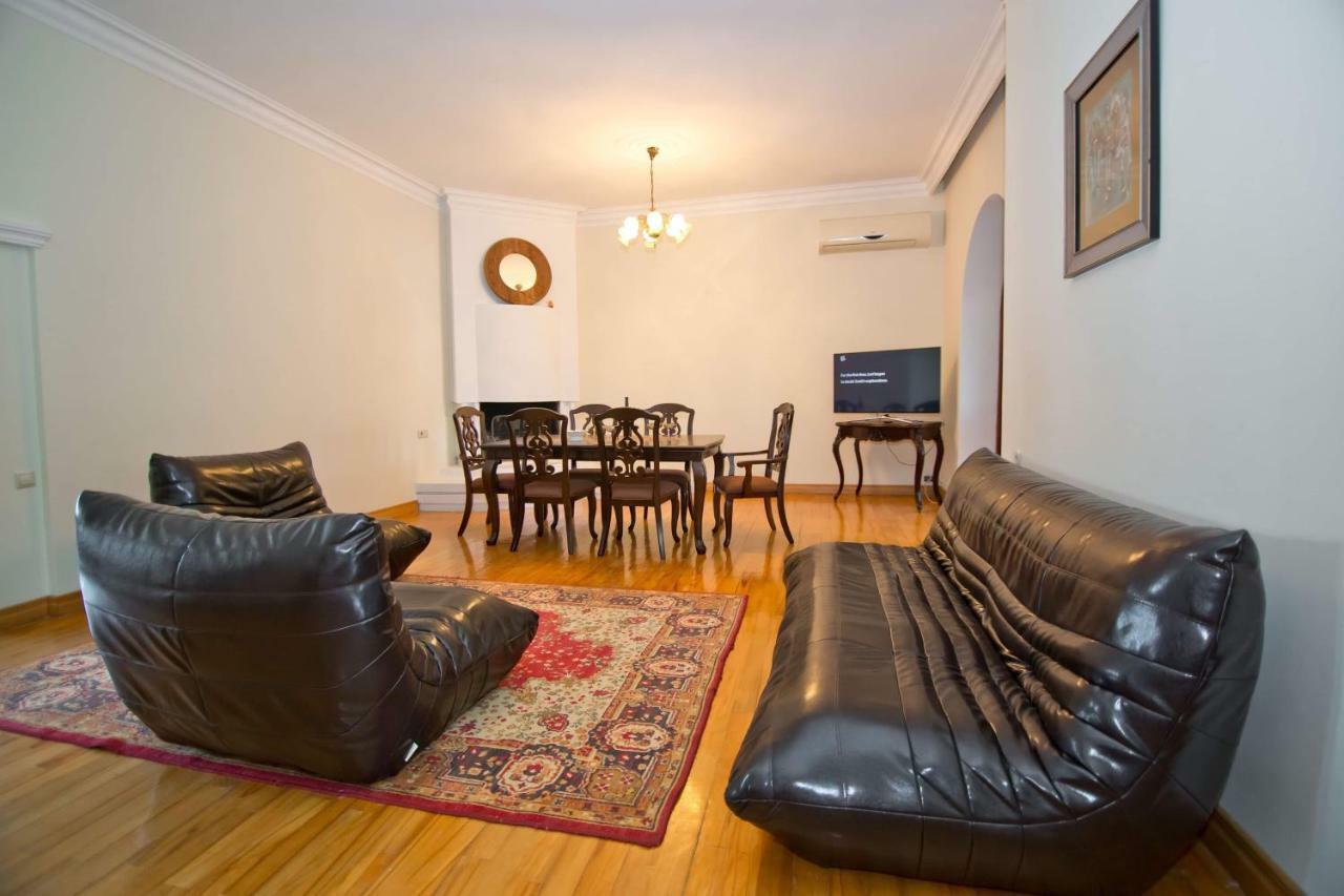 Apartment On Gorgiladze 25 Batumi Exteriér fotografie