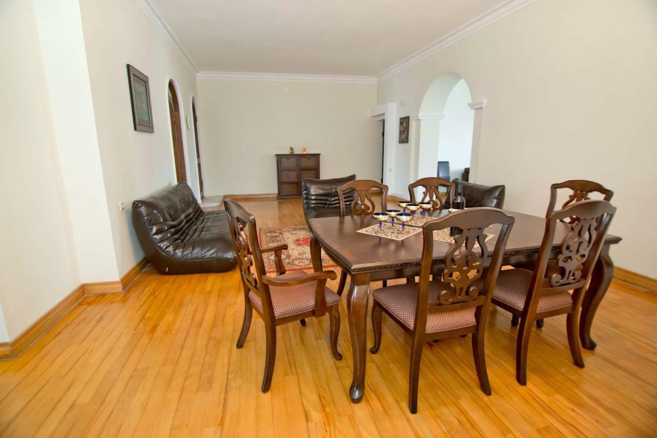 Apartment On Gorgiladze 25 Batumi Exteriér fotografie